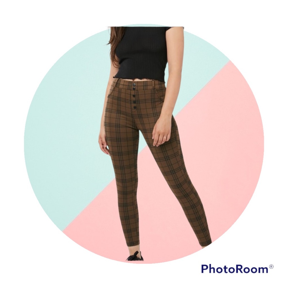 Plaid Leggings with Accent Buttons